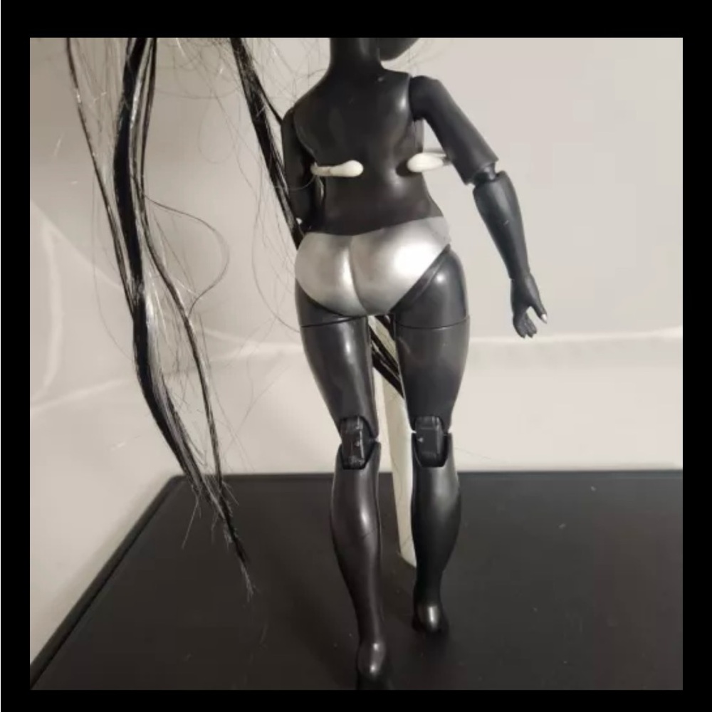 Rainbow High Doll Nude Shanelle Onyx Jointed OOAK Rerooting Play Long Hair - Picture 6 of 7